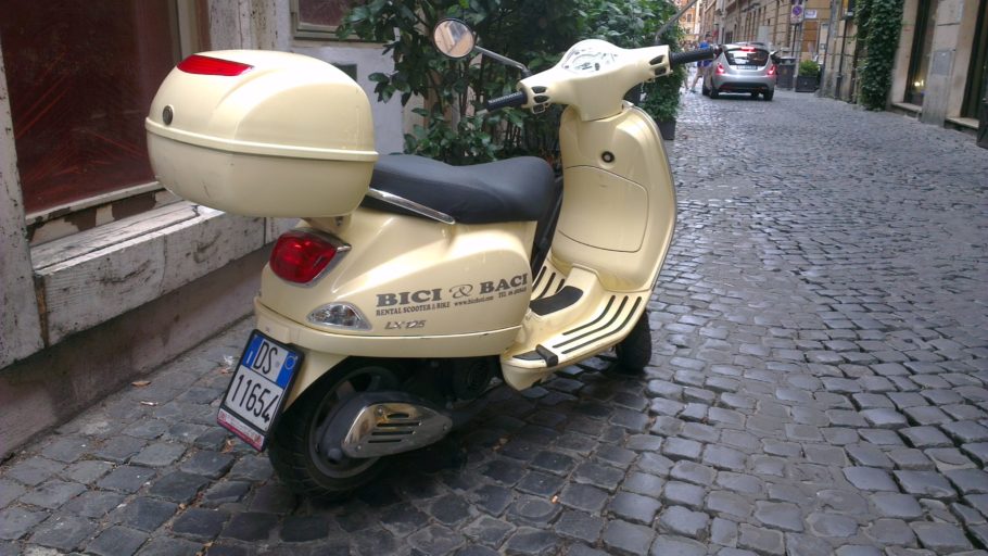 Vespa ile Roma turundan kalanlar